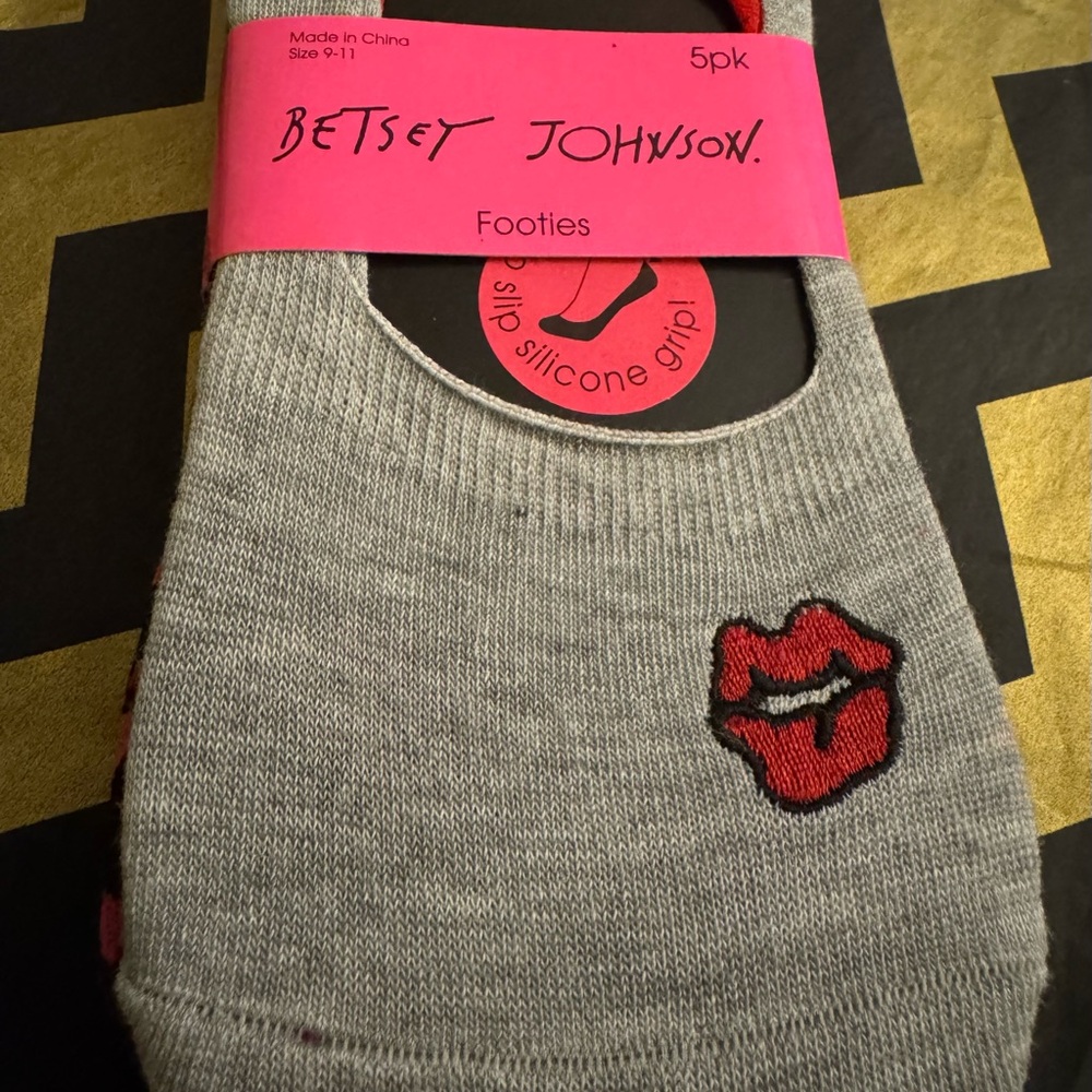 Betsey Johnson Gray Footies with Red Lips Design
